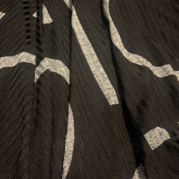 Calvin Klein Soft pleated Skirt - Picture 3 of 5